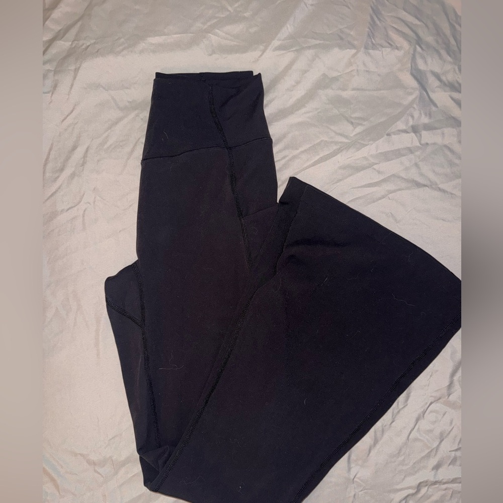 BuffBunny Contour Pocket Flare Leggings